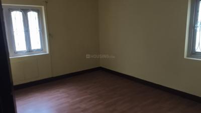 Bedroom Image of 2000 Sq.ft 3 BHK Builder Floor for sale in New Alipore Kolkata for Rs. 16000000