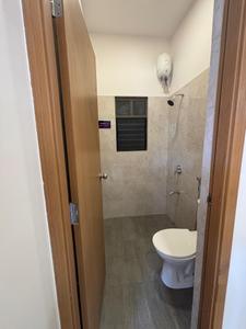 Bathroom Image of 1800 Sq.ft 4 BHK Apartment / Flat for sale in Kumar Primeview E3, Hadapsar Pune for Rs. 13000000