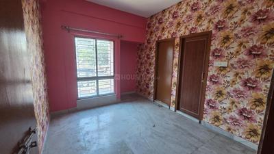 Bedroom Image of 915 Sq.ft 2 BHK Apartment / Flat for sale in Tangra Kolkata for Rs. 5000000