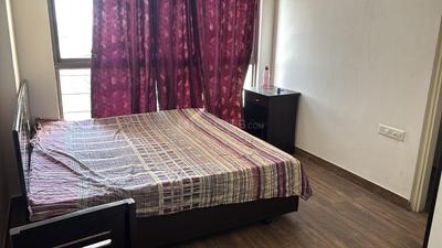 Bedroom Image of 1200 Sq.ft 2 BHK Apartment / Flat for rent in Vaishno Devi Circle Ahmedabad for Rs. 32000