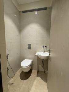 Bathroom Image of 950 Sq.ft 2 BHK Apartment / Flat for sale in Lashkaria Indrasukh, Andheri West Mumbai for Rs. 42500000