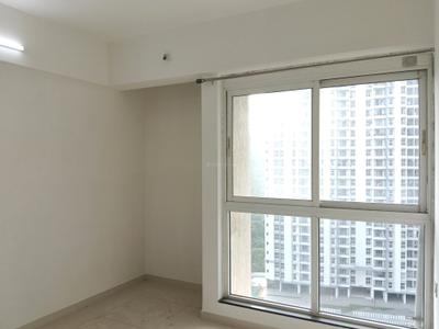 Bedroom Image of 1100 Sq.ft 3 BHK Apartment / Flat for rent in Godrej Emerald, Kasarvadavali Thane for Rs. 38500