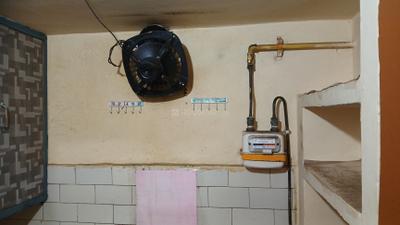 Kitchen Image of 540 Sq.ft 1 BHK Independent House for rent in Dashrath Puri New Delhi for Rs. 10000