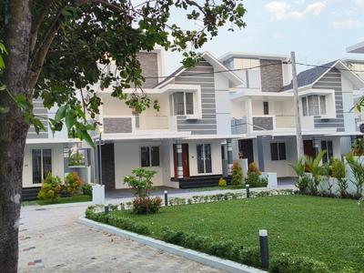 Image of 2100 Sq.ft 3 BHK Villa for sale in Panangad, Kochi for Rs. 12500000