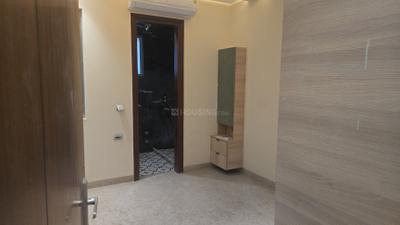 Bedroom Image of 1350 Sq.ft 3 BHK Builder Floor for rent in Janakpuri New Delhi for Rs. 64000