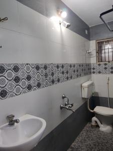 Bathroom Image of 620 Sq.ft 2 BHK Independent House for rent in Saidapet Chennai for Rs. 18000