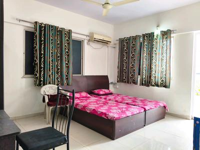 Bedroom Image of 1650 Sq.ft 3 BHK Apartment / Flat for rent in Spine Road Pune for Rs. 40000