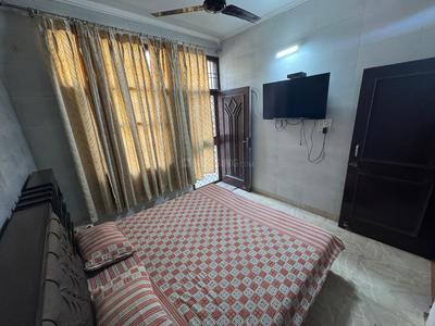 Bedroom Image of 1350 Sq.ft 3 BHK Apartment / Flat for sale in Balaji Enclave Phase 2, Lohgarh Zirakpur for Rs. 5200000