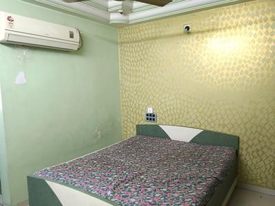 Bedroom Image of 1350 Sq.ft 2 BHK Apartment / Flat for rent in Maninagar Ahmedabad for Rs. 13500