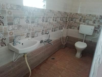 Bathroom Image of 1050 Sq.ft 2 BHK Apartment / Flat for rent in Ramakrishnanagar Mysore for Rs. 19000