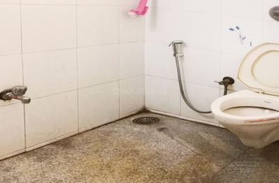 Image of 1400 Sq.ft 3 BHK Apartment / Flat for rent in Block 6, Bengaluru for Rs. 40000