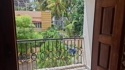 Balcony Image of 1400 Sq.ft 2 BHK Builder Floor for rent in Kailasapuram Tiruchirappalli for Rs. 15000