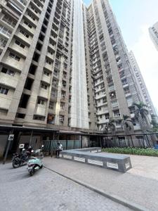 Image of 750 Sq.ft 1 BHK Apartment / Flat for sale in Lodha Amara Tower 1 To 5 And 7 To 19, Thane West, Thane for Rs. 7600000