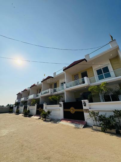 Crown Town Main Image 1