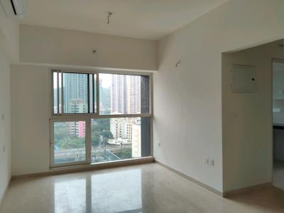 Living Room Image of 630 Sq.ft 2 BHK Apartment / Flat for sale in The Atmosphere, Mulund West Mumbai for Rs. 19500000