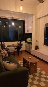 Hall Image of 800 Sq.ft 2 BHK Apartment / Flat for rent in Hashu Niwas, Bandra West Mumbai for Rs. 118000