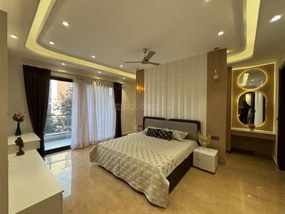 Bedroom Image of 1860 Sq.ft 3.5 BHK Apartment / Flat for sale in Mahagun Mansion Phase 1 and 2, Indirapuram Ghaziabad for Rs. 19800000