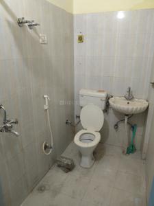 Bathroom Image of 750 Sq.ft 2 BHK Apartment / Flat for rent in Kankhal Haridwar for Rs. 10000