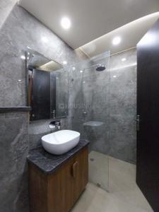 Bathroom Image of 2800 Sq.ft 4 BHK Apartment / Flat for sale in CGHS The New Greenwood, Sector 52 Gurgaon for Rs. 34000000