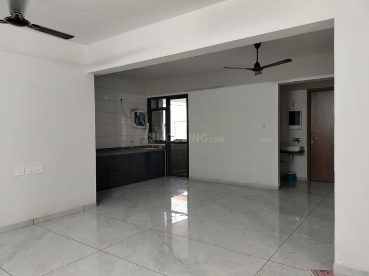 Swara Crystal Main Image 1