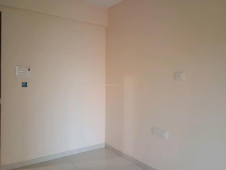 Metro Tower Living Room 1