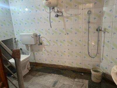 Bathroom Image of 1500 Sq.ft 1.5 BHK Builder Floor for rent in Mansarovar Colony Aligarh for Rs. 15000