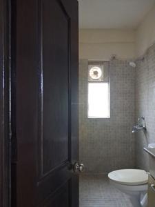 Common Bathroom Image of 1070 Sq.ft 2.5 BHK Apartment / Flat for sale in Paras Tierea, Sector 137 Noida for Rs. 8700000