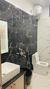 Bathroom Image of 1600 Sq.ft 2 BHK Independent House for rent in Williams Town Deoghar for Rs. 30000