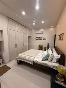 Bedroom Image of 1500 Sq.ft 3 BHK Apartment / Flat for sale in Nilgiri Apartments, Alaknanda New Delhi for Rs. 34800000