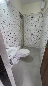 Bathroom Image of 453 Sq.ft 1 BHK Apartment / Flat for rent in Raunak Residency, Thane West Thane for Rs. 28000