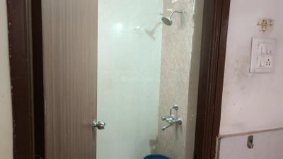 Bathroom Image of 700 Sq.ft 1 BHK Apartment / Flat for rent in Dreams Aakruti, Hadapsar Pune for Rs. 18000