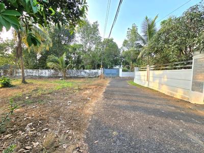 Image of 408 Sq.ft Residential Plot / Land for sale in Kakkanad, Kochi for Rs. 12000000