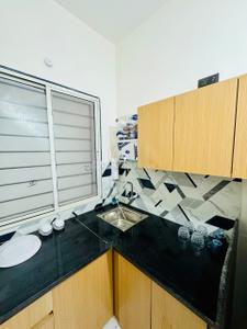 Kitchen Image of 500 Sq.ft 1 BHK Apartment / Flat for rent in Mahalakshmi Nagar Indore for Rs. 25000