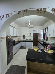 Kitchen Image of 3200 Sq.ft 4 BHK Apartment / Flat for sale in CGHS Prithvi Apartment, Sector 52 Gurgaon for Rs. 29000000