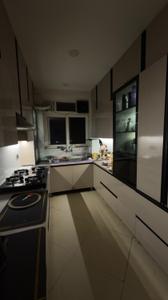 Kitchen Image of 1000 Sq.ft 2 BHK Apartment / Flat for rent in Uptown Skylla, PR7 Airport Road Zirakpur for Rs. 35000