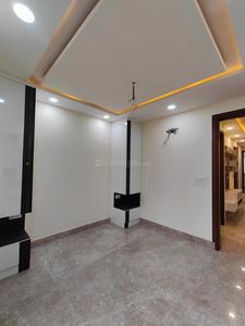 Bedroom Image of 930 Sq.ft 3 BHK Builder Floor for sale in Block KD Dakshini Pitampura, Pitampura New Delhi for Rs. 17900000