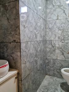 Common Bathroom Image of 900 Sq.ft 3 BHK Apartment / Flat for sale in Goyal Metro Floors by Goyal Builders, Sector 16B Dwarka New Delhi for Rs. 11000000