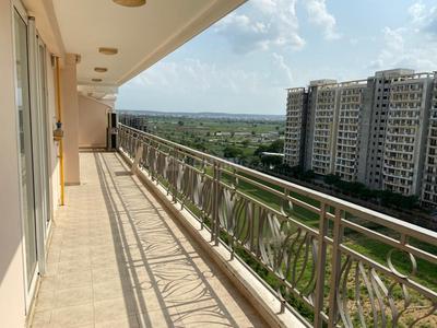 Balcony Image of 1929 Sq.ft 3 BHK Apartment / Flat for sale in DLF The Skycourt, Sector 86 Gurgaon for Rs. 23500000