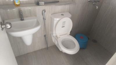Bathroom Image of 470 Sq.ft 1 BHK Apartment / Flat for rent in Runwal Gardens, Dombivli East Thane for Rs. 13000