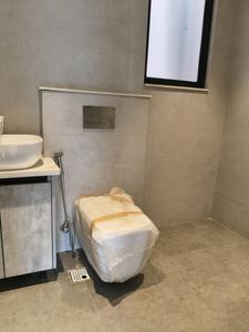 Common Bathroom Image of 2700 Sq.ft 4 BHK Builder Floor for sale in DLF City Floor Phase 2, DLF Phase 2 Gurgaon for Rs. 55000000