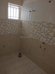 Bathroom Image of 650 Sq.ft 1 BHK Apartment / Flat for rent in Thanisandra Bangalore for Rs. 18000