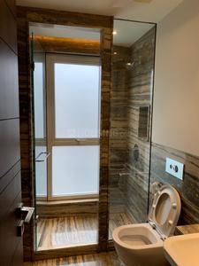 Bathroom Image of 2700 Sq.ft 4 BHK Builder Floor for rent in Gulmohar Park New Delhi for Rs. 250000