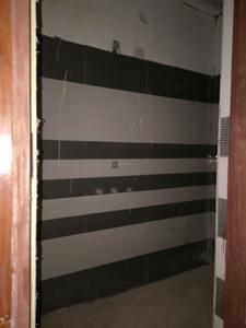 Common Bathroom Image of 1150 Sq.ft 3 BHK Apartment / Flat for sale in Govindpuram Ghaziabad for Rs. 4665000