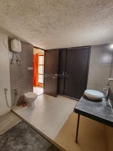 Bathroom Image of 2250 Sq.ft 4 BHK Independent House for rent in Bhaijipura Gandhinagar for Rs. 45000