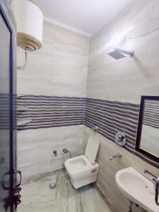 Bathroom Image of 600 Sq.ft 2 BHK Builder Floor for rent in Sector 7 Rohini New Delhi for Rs. 25000