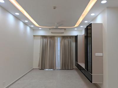 Living Room Image of 1732 Sq.ft 2 BHK Apartment / Flat for sale in DLF One Midtown, Karampura New Delhi for Rs. 45000000