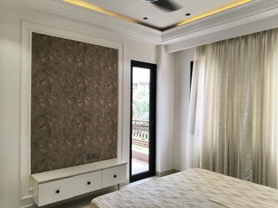 Bedroom Image of 2900 Sq.ft 3 BHK Apartment / Flat for rent in Emaar The Palm Springs, DLF Phase 5 Gurgaon for Rs. 175000