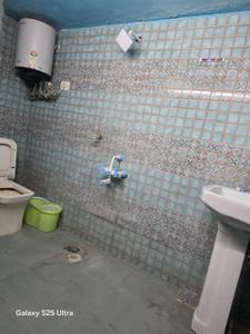 Bathroom Image of 1197 Sq.ft 2 BHK Apartment / Flat for rent in Okhla New Delhi for Rs. 25000