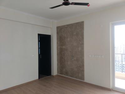 Bedroom Image of 1700 Sq.ft 3 BHK Apartment / Flat for sale in Amrapali Crystal Homes Phase 1, Sector 76 Noida for Rs. 22500000