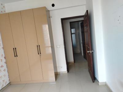 Bedroom Image of 1261 Sq.ft 3.5 BHK Apartment / Flat for rent in Prateek Grand City, Siddharth Vihar Ghaziabad for Rs. 34800